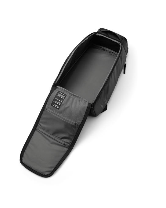 DB Hugger Backpack 30L Black Out - 2025/26