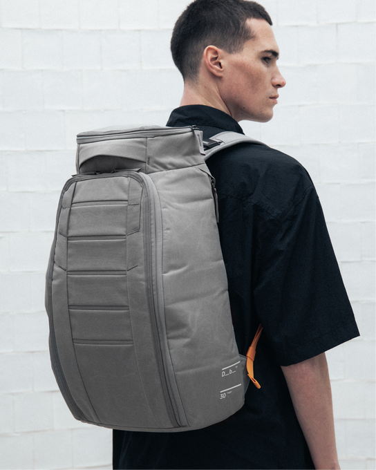 Plecak DB Hugger Backpack 30L Sand Grey