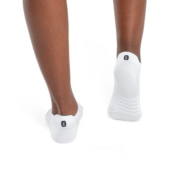 Skarpety damskie On Running Performance Low Sock White/Ivory - 2023/24