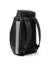 DB Hugger Backpack 30L Black Out - 2025/26